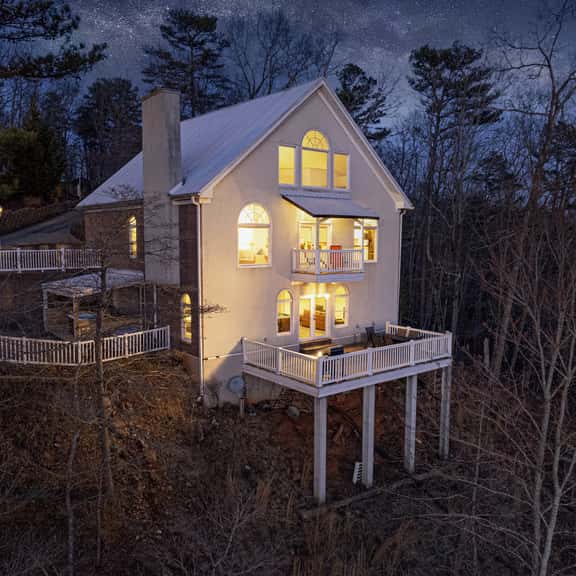 Majestic Mountain Manor - Image 1